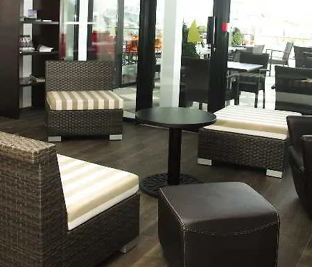Inter-hotel Le Plaisance 3*